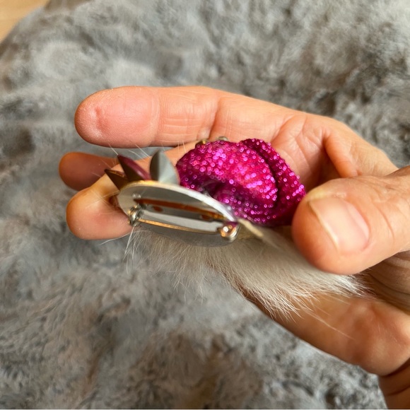 Vintage art deco porcelain and mink woman in pink hat brooch pin - Picture 10 of 13